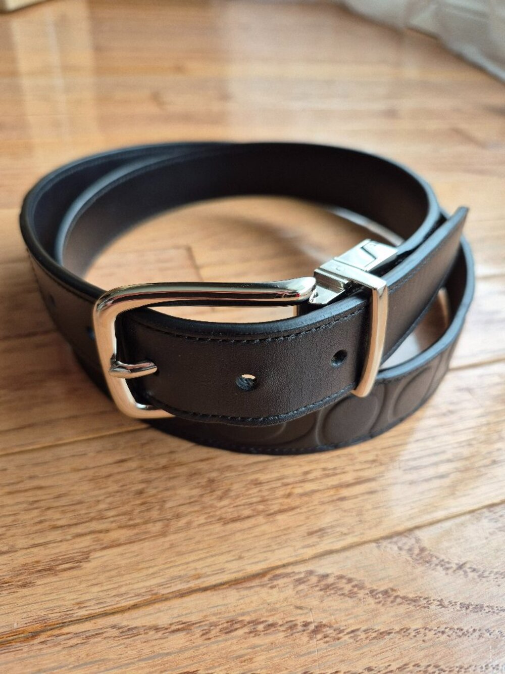 COACH Reversible Signature Embossed Leather Belt Black 42"